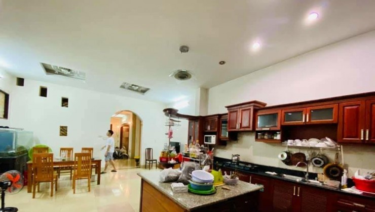 Bán nhà 2 MẶT HẺM THÔNG THOÁNG, 65.4m2 giá chỉ 3.980 tỷ Phan Huy Ích, Tân Bình.